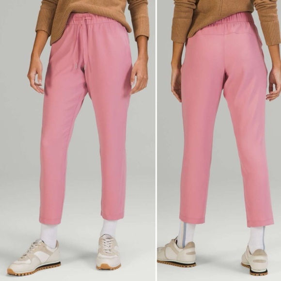 NWT Lululemon On the Fly Jogger *Woven, Pink Taupe, size 4 - Picture 1 of 6